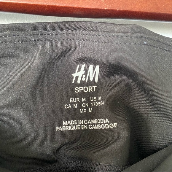 4/$20!! H&M Sport M Black QuickDry Leggings - Picture 7 of 7